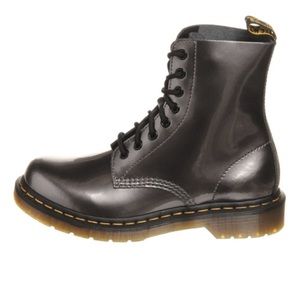 8 eye spectra patent Dr. Martin boots